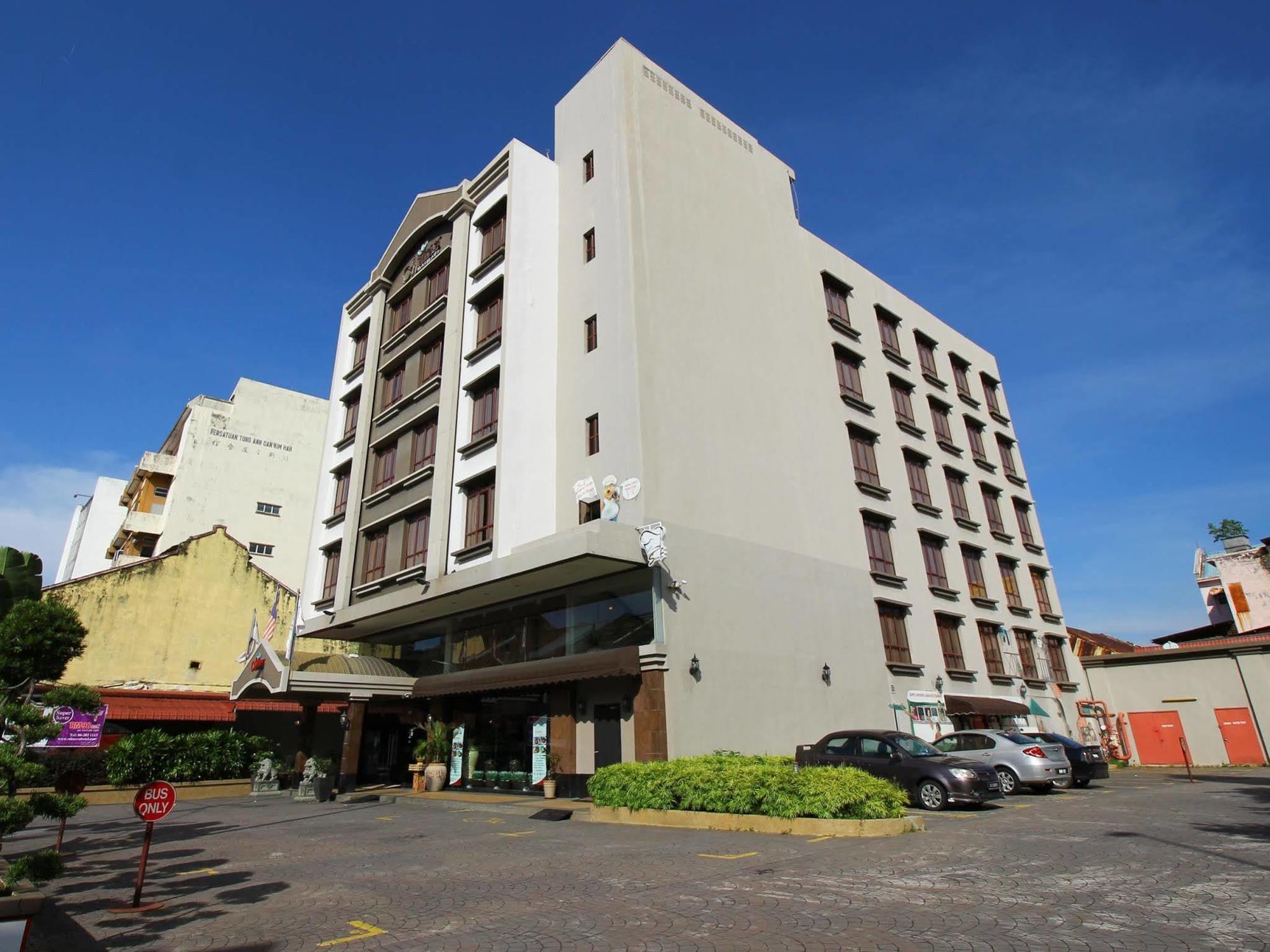 Mimosa Hotel 3*